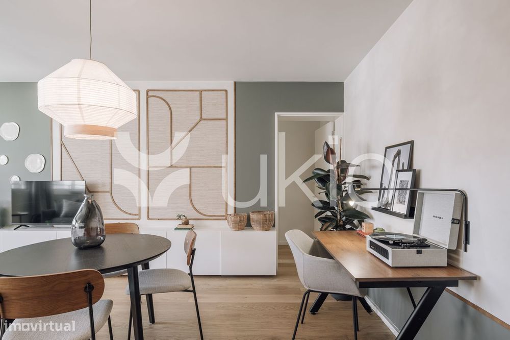 Apartamento T1 com ginásio em Av. de Roma - Campo Pequeno