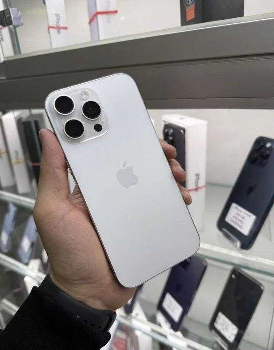 iPhone 16 Pro Max, 512 ГБ, SIM + eSIM