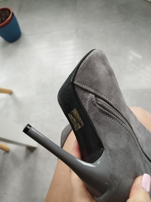 Kozaki szare za kolano 38