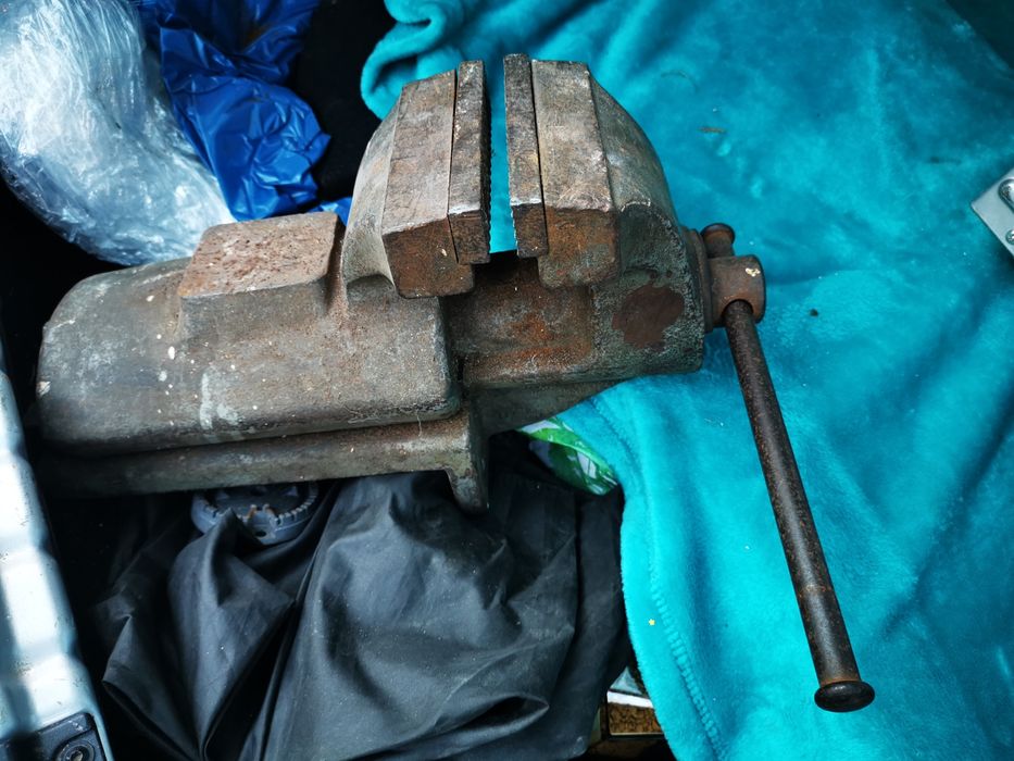 Imadło ogromne i ciężkie solidne