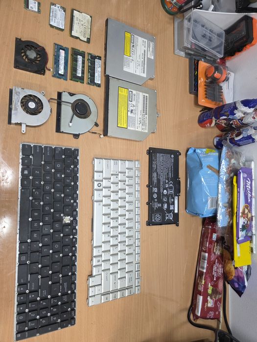 Części do laptopów