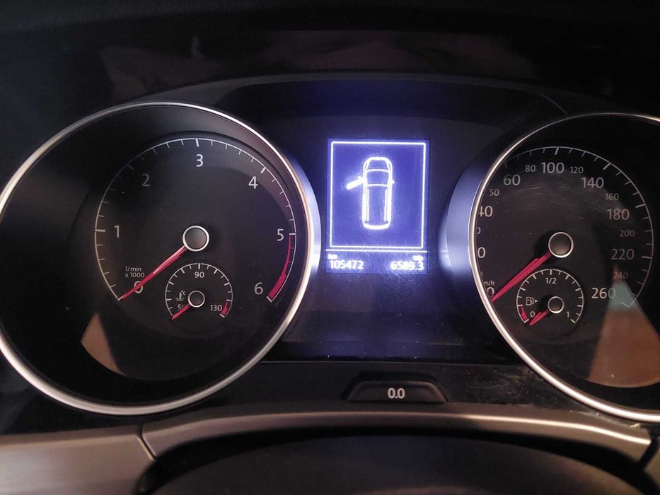 VW Touran 7 lugares 2021