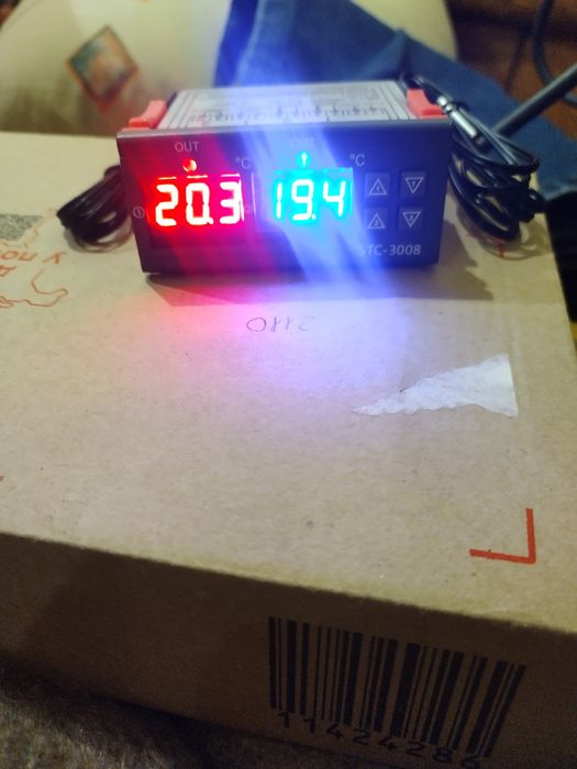 Продам показчик температури