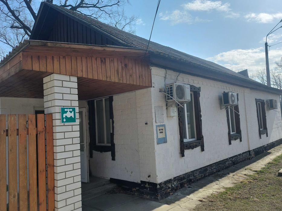 продаж комплексу будівель ДП "Ліси України" 3395,6 кв.м земля 3,4249га с-ще Десна