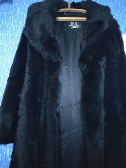 Продам шубу (натуральна,  вовк, чорного кольору)