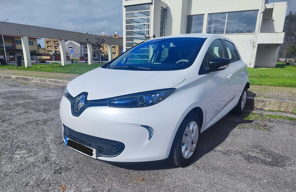 Renault Zoe 41Kw Zen * Baterias próprias * Poucos kms