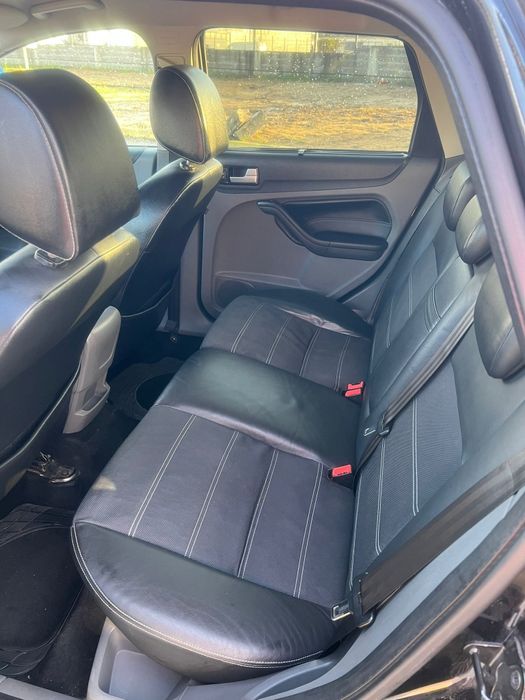 Ford Focus titanium 1.6 tdci ano 2009