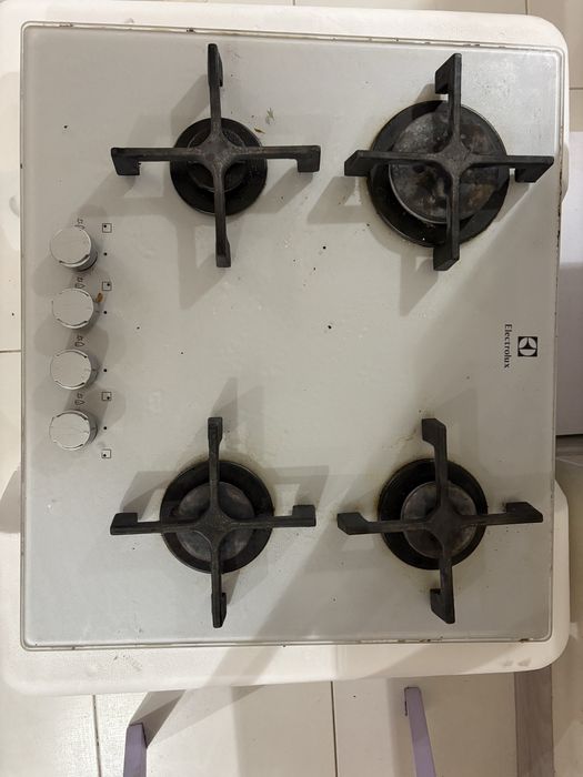 Варочна поверхня Electrolux