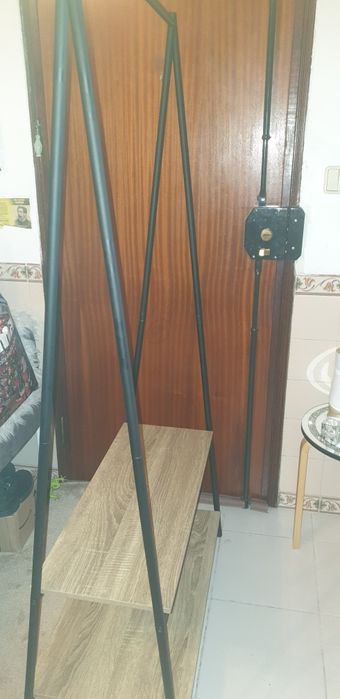 Suporte cavalete com sapateira prateleiras