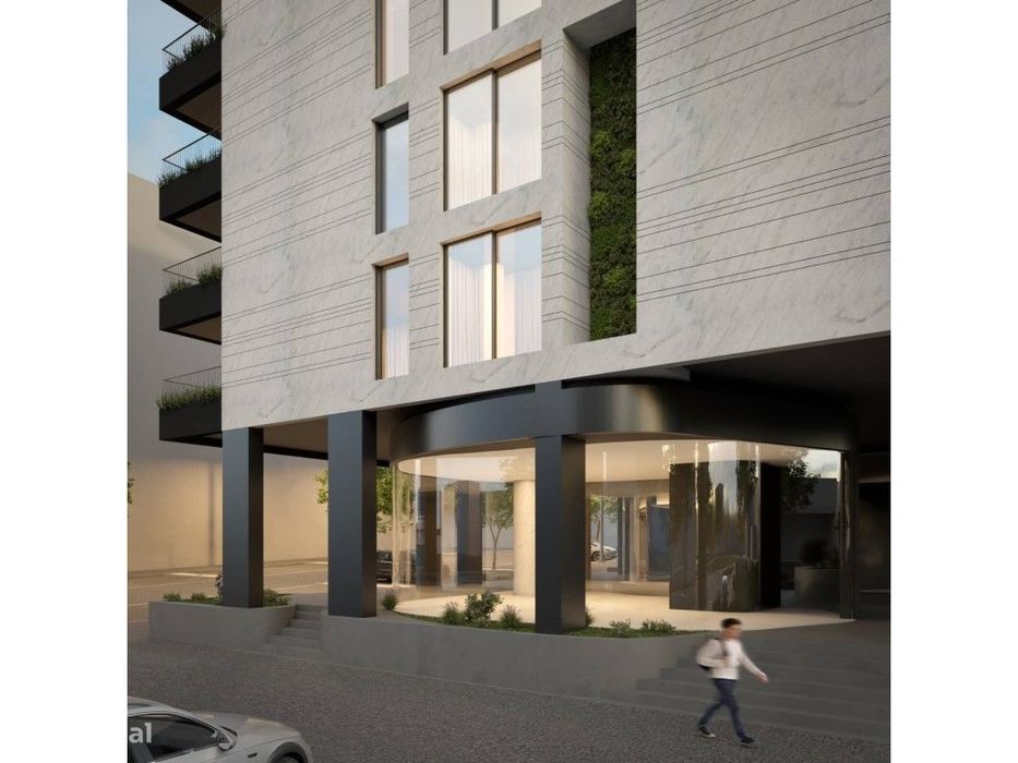 Apartamento T2, novo, varanda com churrasqueira e lavandaria; pisci...