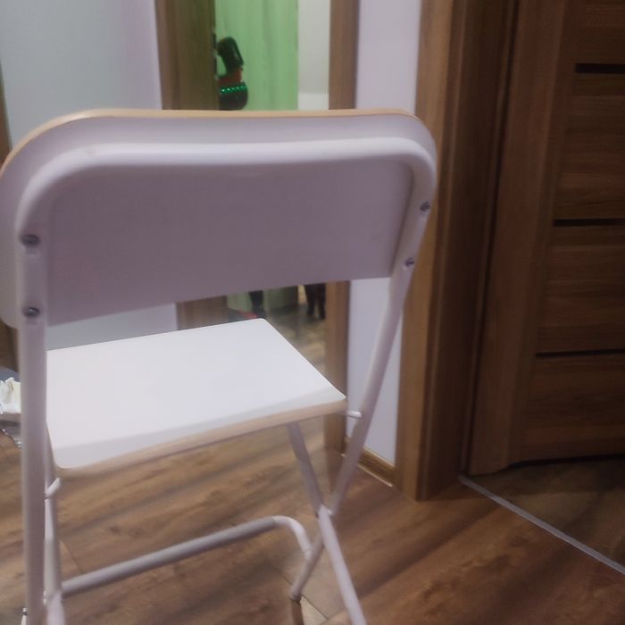 Krzesło hoker kuchenne / kosmetyczne