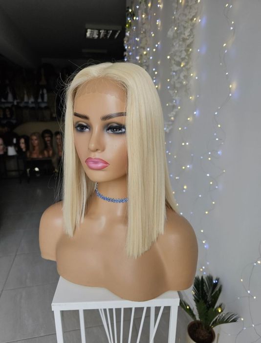 Lekka blond peruka Zyta lacefront naturlany efekt jasny blond