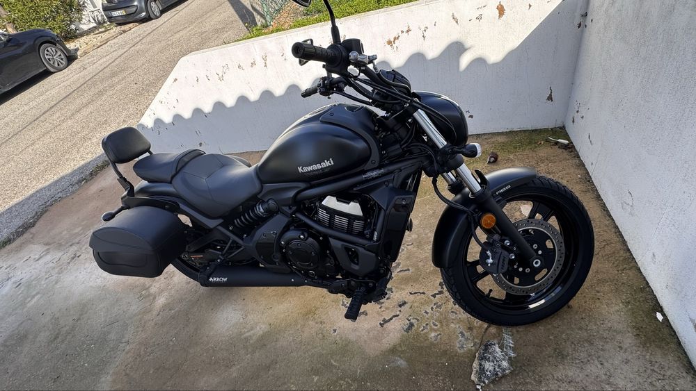 Mota 2024  como nova unico dono estima e bem cuidada com mala de viage