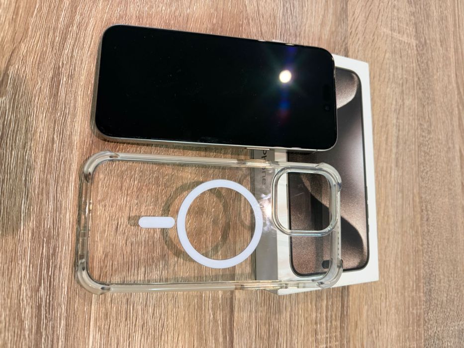 iPhone 15 pro max IMPECÁVEL