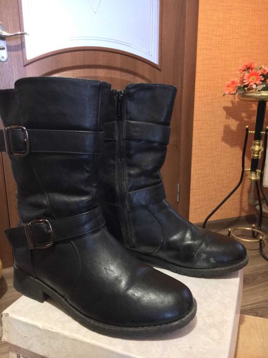 Сапоги,ботинки,размер 37.
