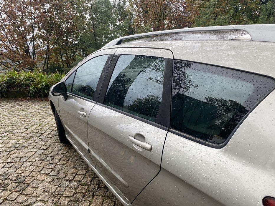 Peugeot 308 1.6 HDI SW (7 lugares)