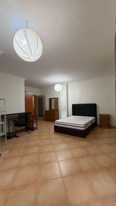 Quarto para estudante