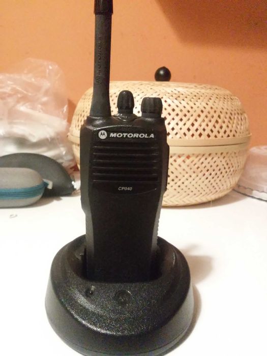 Motorola CP040 Radio as New with Charging Base64287642245891120