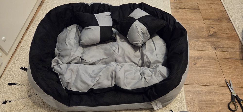 Nowe legowisko dla psa lub kota  65cm x 50cm. 4w1