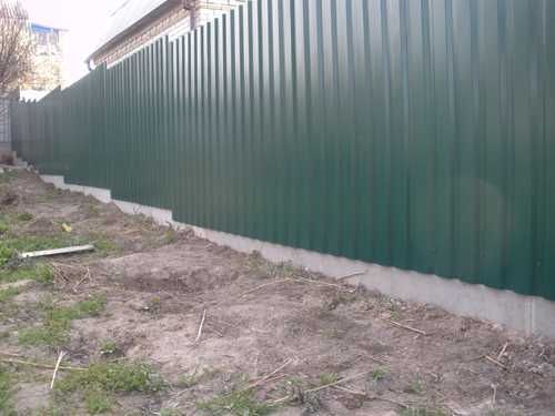 Забор из профнастила \профнастила\.
