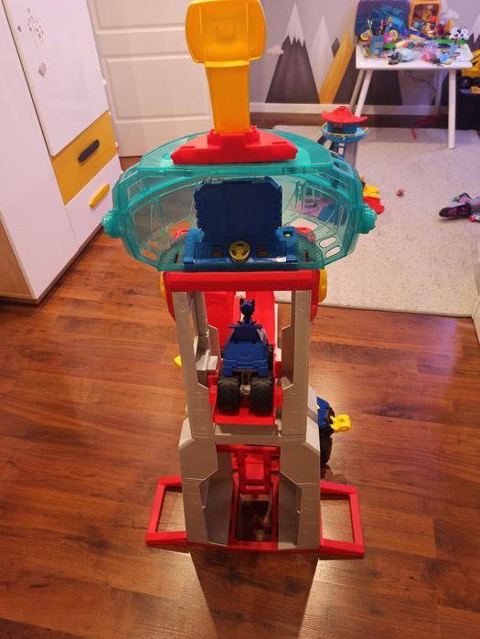 Duża wieża, baza Psiego Patrolu - Pętla Super Loop