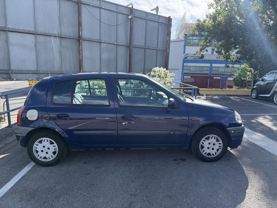 Renault Clio — fotografia 3