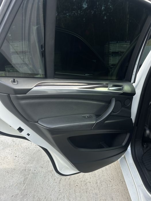 BMW x5 e70 3.5 d 2009 год