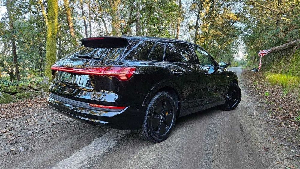 Audi e-tron 50 quattro