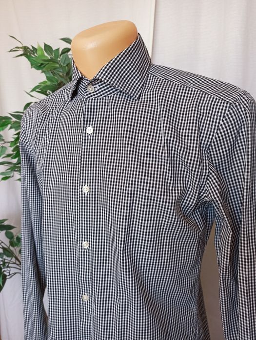 Sg Koszula męska S , M  Hugo Boss kołnierzyk 39