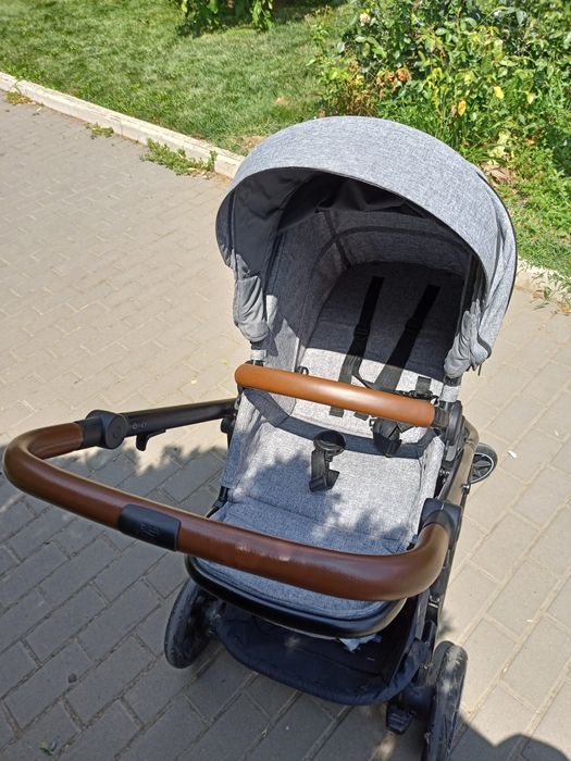 Прогулочная коляска Britax состояние новой