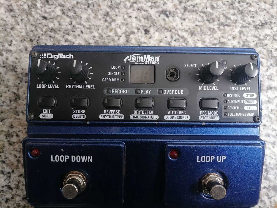 Digitech Jamman Stereo looper/phrase sampler (para peças ou reparação)
