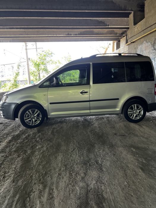 Продам Volkswagen Caddy 2008 года.