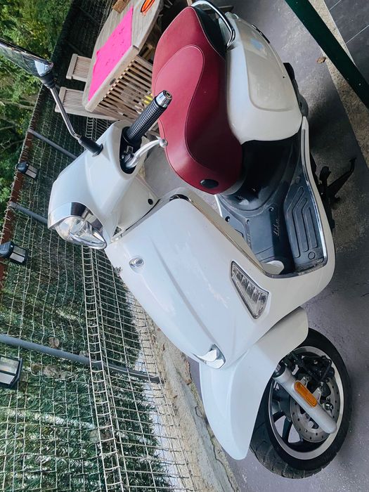 Kymco Like 50cc – Como Nova (Apenas 35 km)