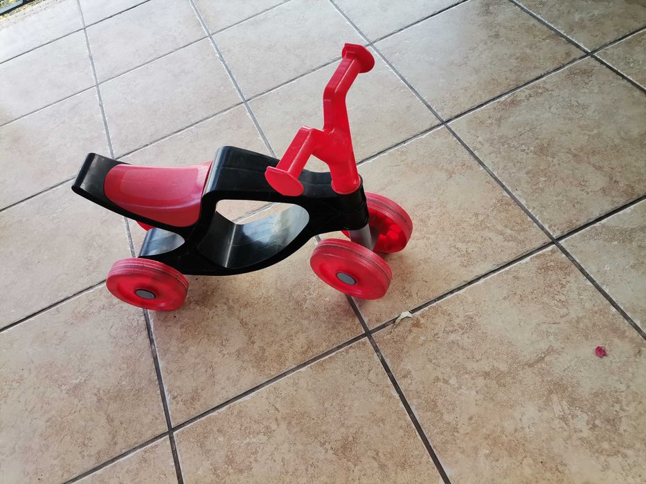 Rowerek biegowy plastikowy