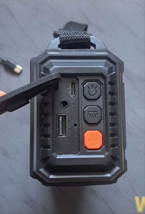 туристичне радіо Rocam CR1009Pro DAB FM 5000мАг з led-ліхтариками
