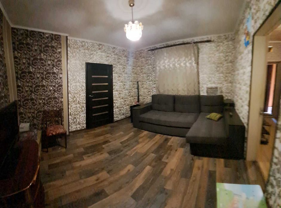 Продам добротний господарський  будинку в Чугуєві !