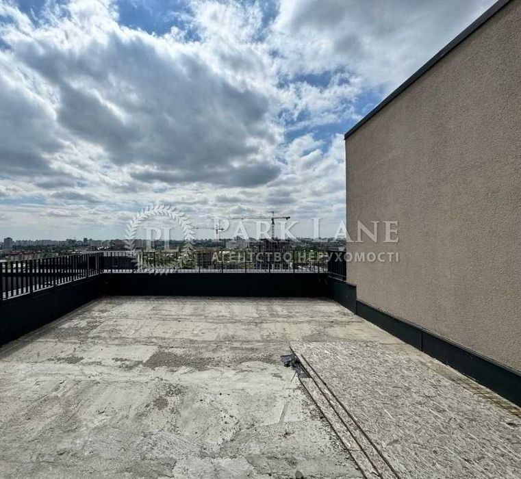 Без% Файна Таун 4к квартира з терасою та частковим ремонтом ТОРГ 192м2