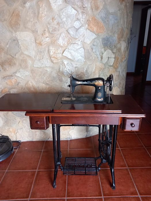 Máquina de costura SINGER