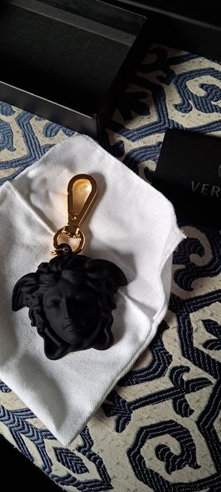 Oryginalny czarny Brelok Versace Meduza z certyfikatem