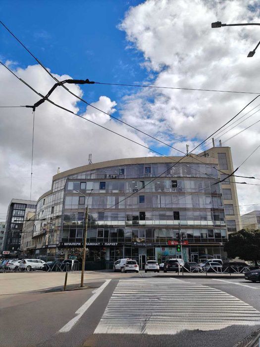 Здам приміщення з ремонтом в новому БЦ