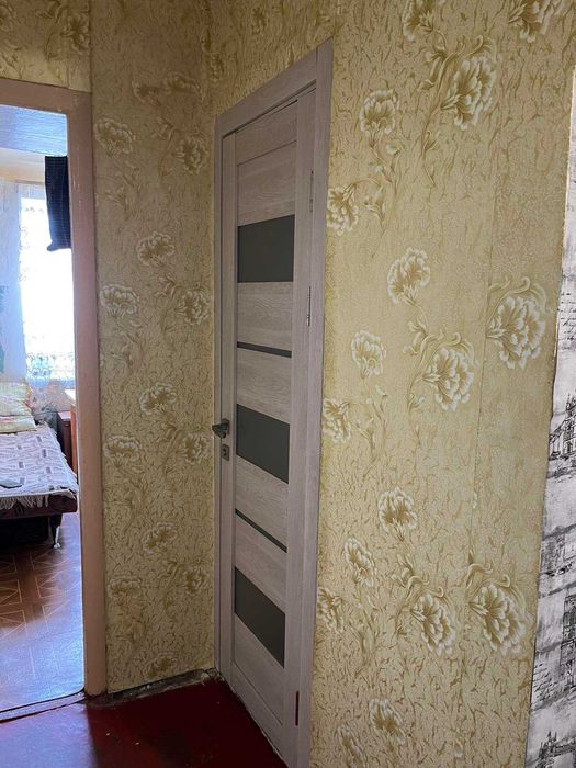 Продаём 1 комнатную квартиру в центре поселка Малиновка