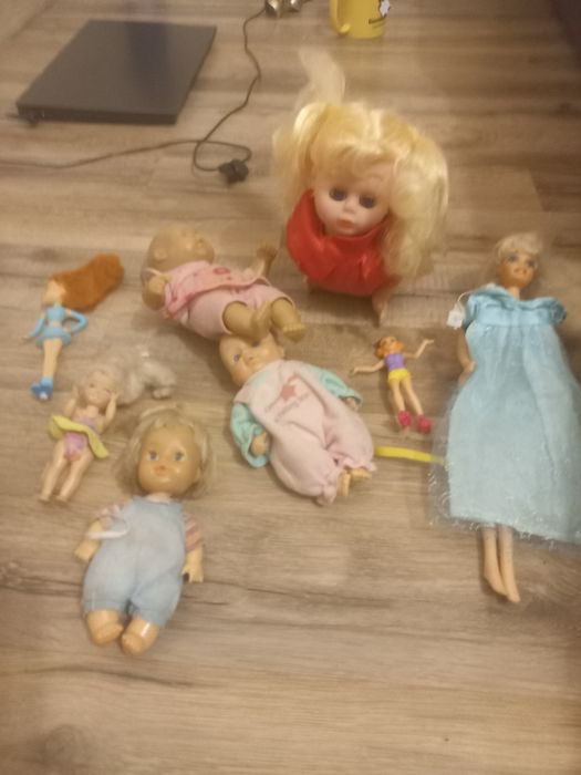 Ляльки різні дитячі