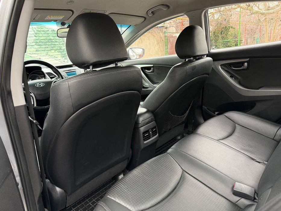 Продам Hyundai Elantra Хундай Елантра  2014 Dizel Avtomat