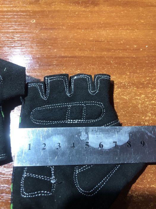 Продам детские вело перчатки