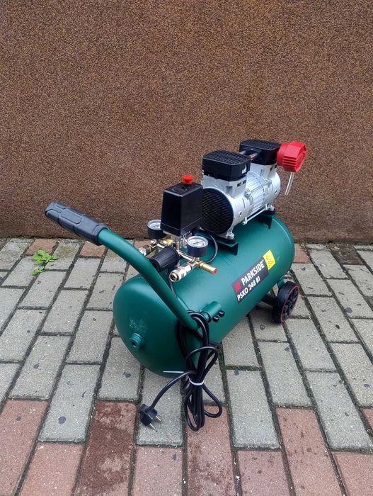 Kompresor bezolejowy Parkside PSKO 248 A1 24 l 8 bar