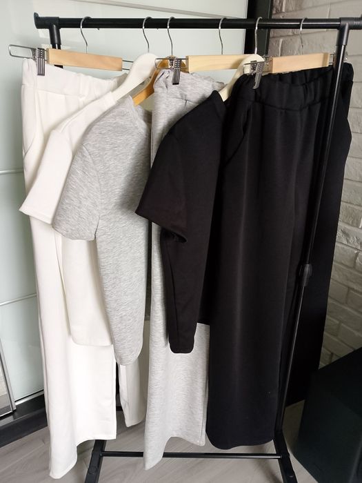 Nowe komplety dresowe.