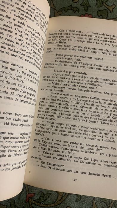 O Documento R - Irving Wallace