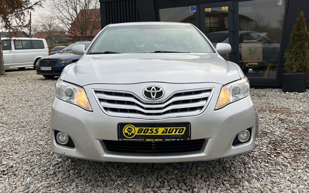 Toyota Camry 2011