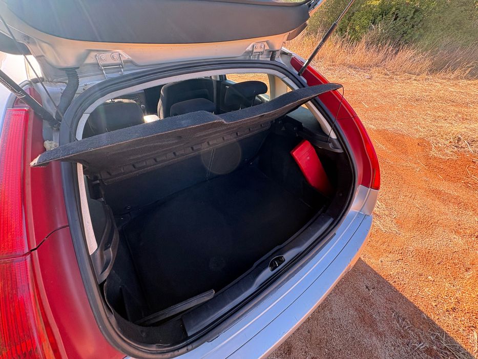 Citroen C4 1.6 HDI 110cv 5 portas