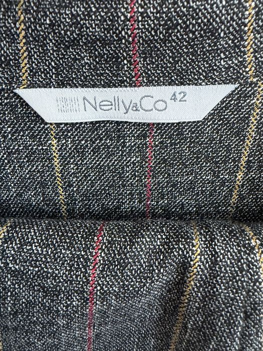 Жіночий брючний костюм діловий Nelly&Co 42 р L-XL